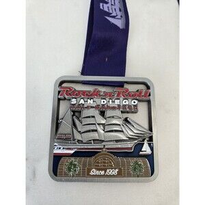 1998 Rock n Roll Marathon Series Finisher Medal Half Marathon San Diego